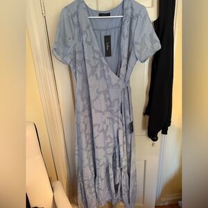 XL Lulus dress, never worn!!